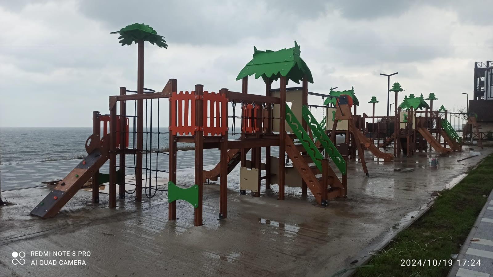 Детская площадка набережная спорт-лагеря Колосок